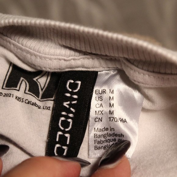 Kiss Crop Top Concert Tee | Medium - Picture 7 of 7